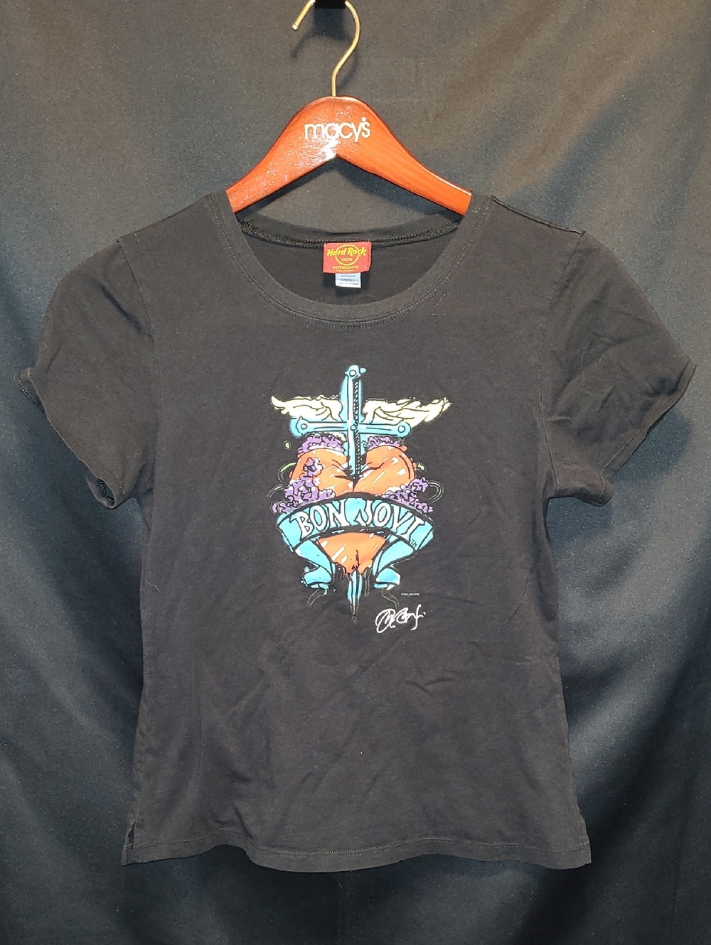 BON JOVI Hard Rock Cafe Signature Series 26 Ladies Size SMALL Black T-Shirt